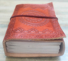 Load image into Gallery viewer, Handmade Leather Journal