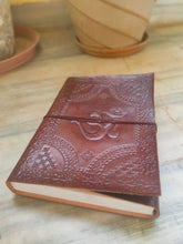Load image into Gallery viewer, Vintage Leather Notebook Diary