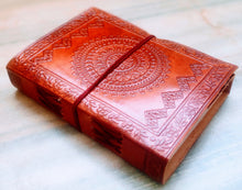 Load image into Gallery viewer, Medium Size Handmade Leather Notebook
