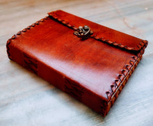 Load image into Gallery viewer, Plain HandStitched Refillable Leather Journal With Lock Diary Notebook
